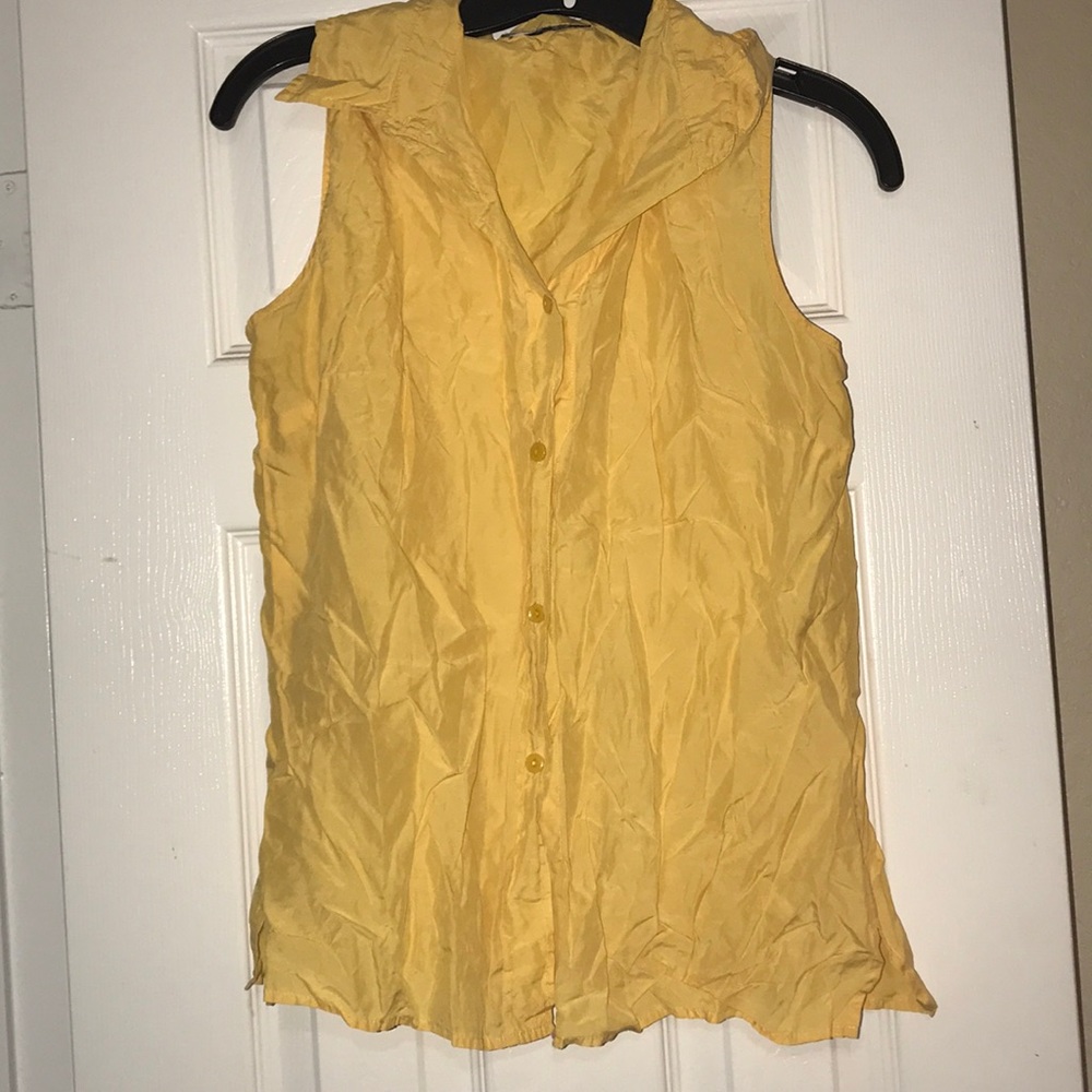 Size M blouse